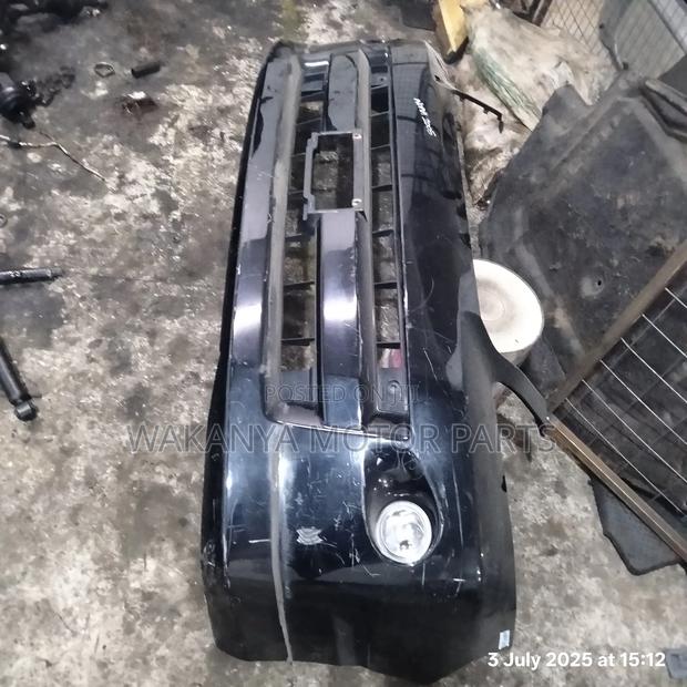 Toyota Noah 2005/2006 Front Bumper Complete With Fog Lamps