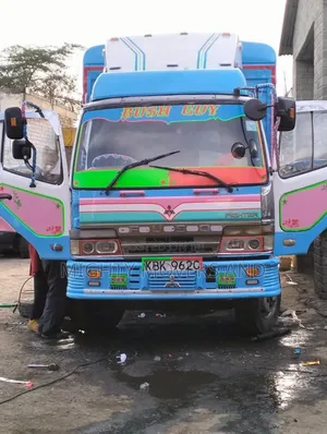 Mguu Kumi Lorry for Speedy Transport Available.