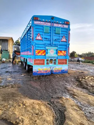 Mguu Kumi Lorry for Speedy Transport Available.