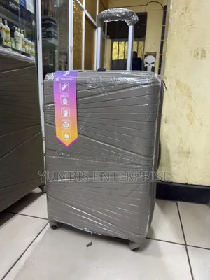 Medium Suitcase Rubber 1pc 18kgs