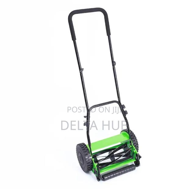 Commercial Low-Noise Mower 4 Areas Requiring Quiet Operation