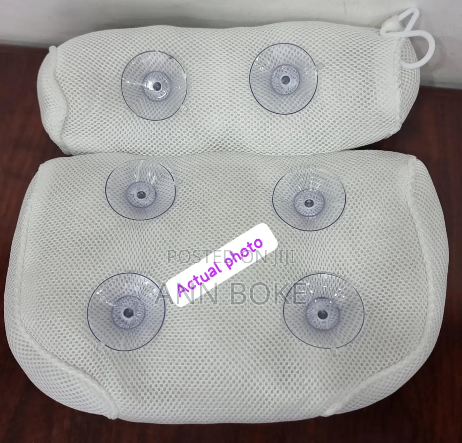 *Bath Tub Bath Pillow Size 37x35x10cm 6 Silicone Suction Cup