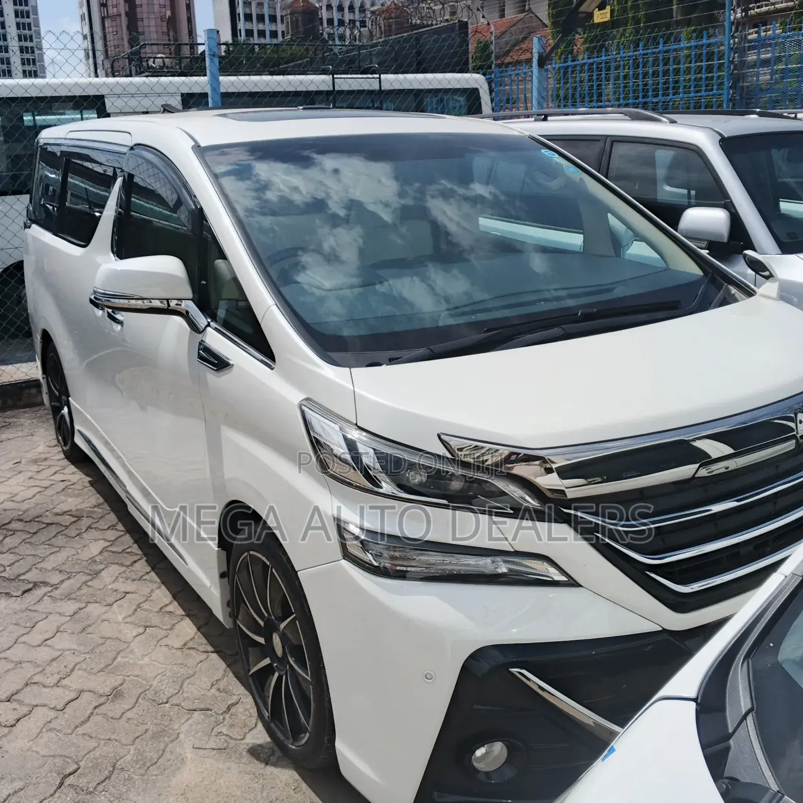 Toyota Alphard 2018 White