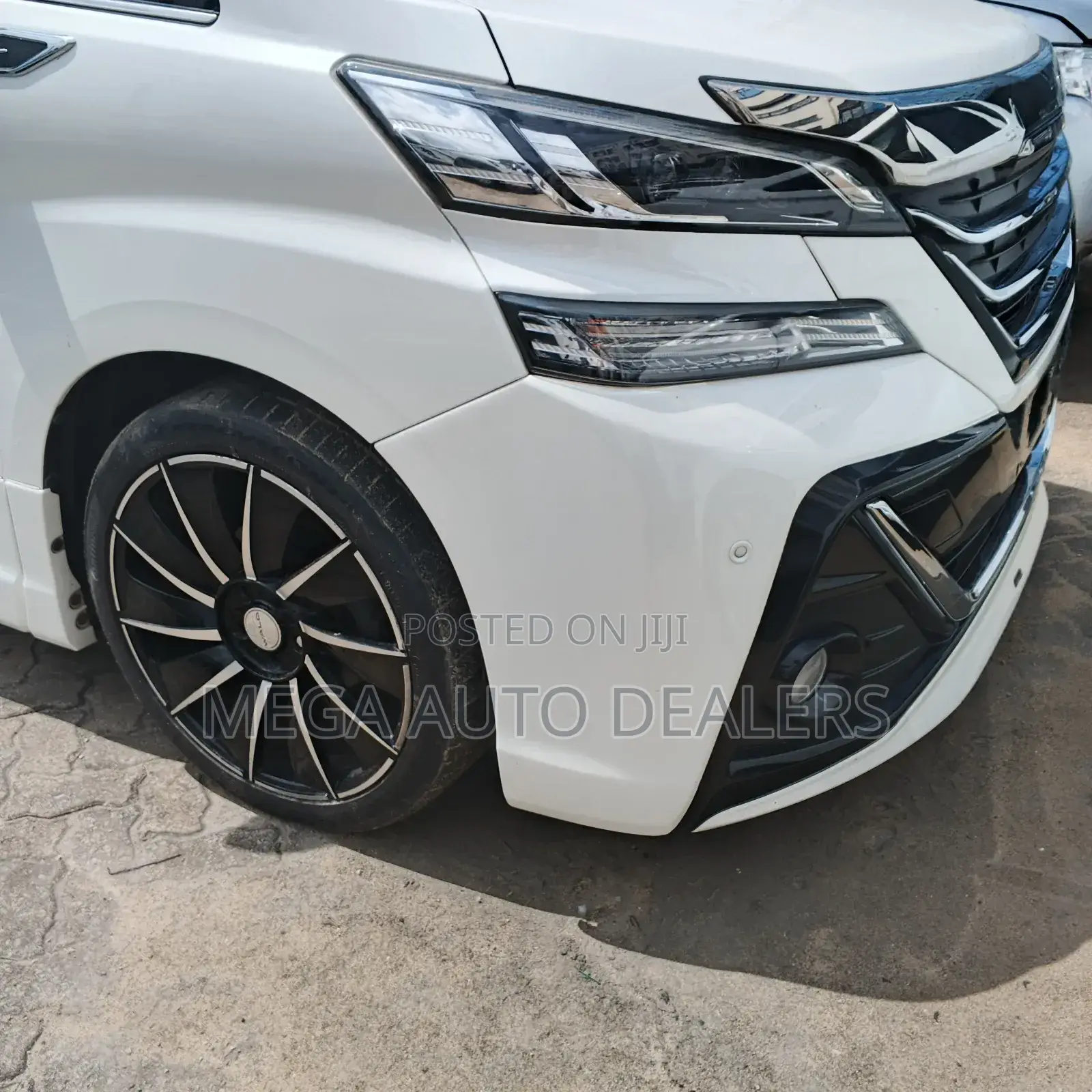 Toyota Alphard 2018 White