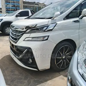 Toyota Alphard 2018 White