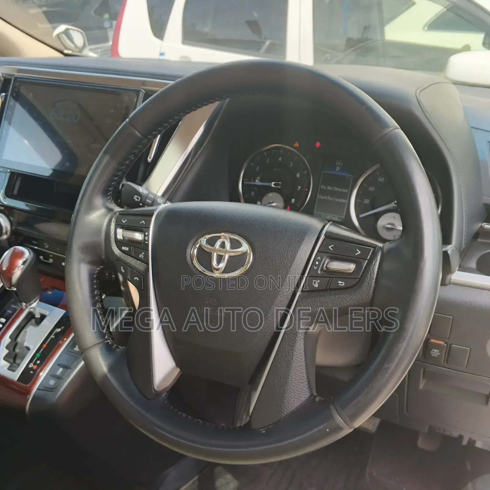 Toyota Alphard 2018 White