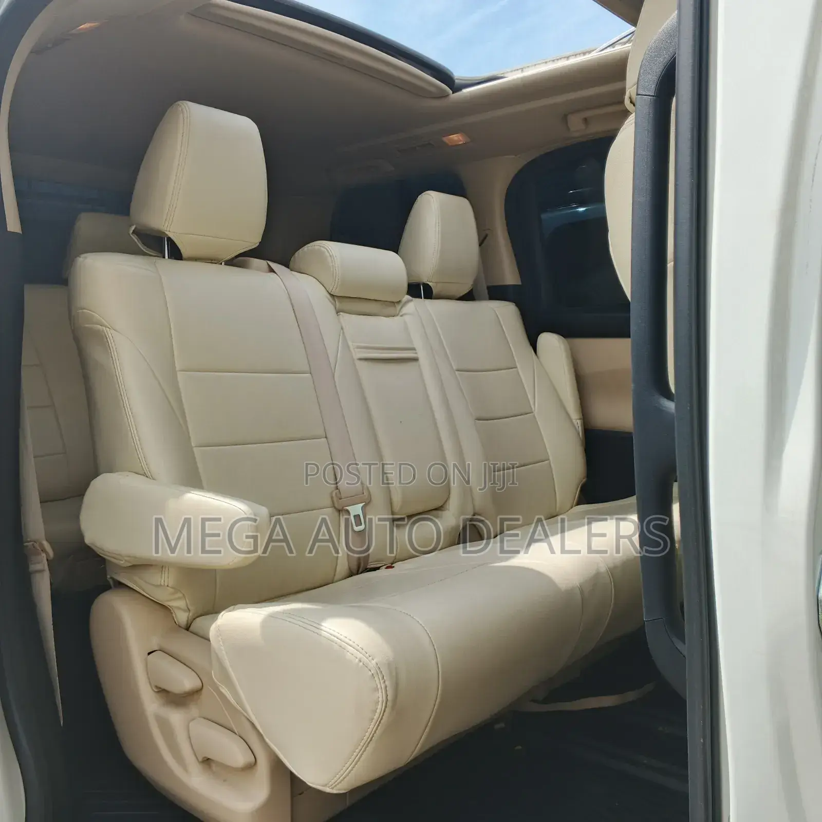 Toyota Alphard 2018 White