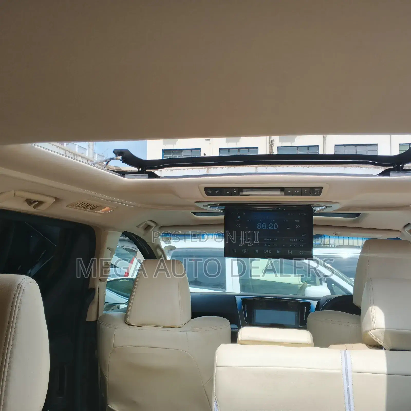 Toyota Alphard 2018 White
