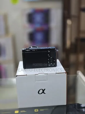 Sony Zv-E10 Mirrorless Camera With 16-50mm Lens