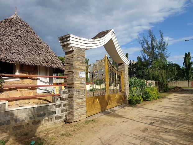 Mtwapa Prime 1 Acre Commercial Plot for Sale - thumbnail 10