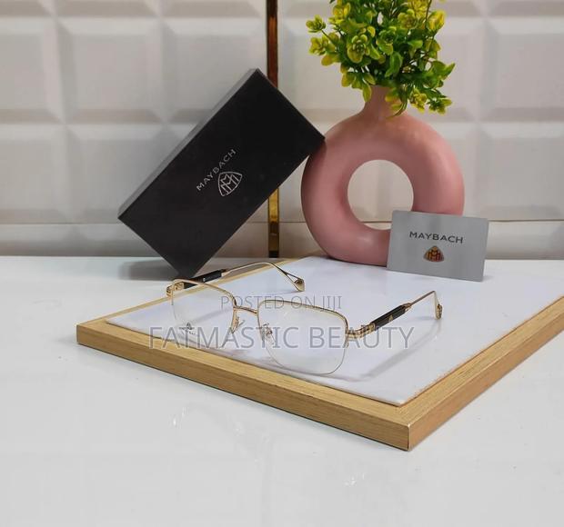 Clear Design Simple Sunglasses - main view