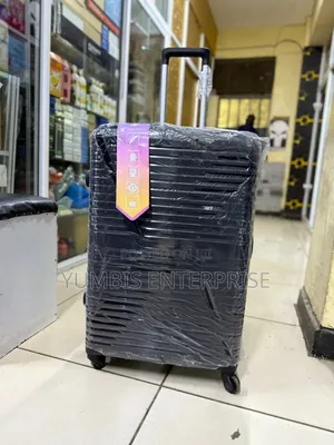 Black Large Suitcase 23-25kgs