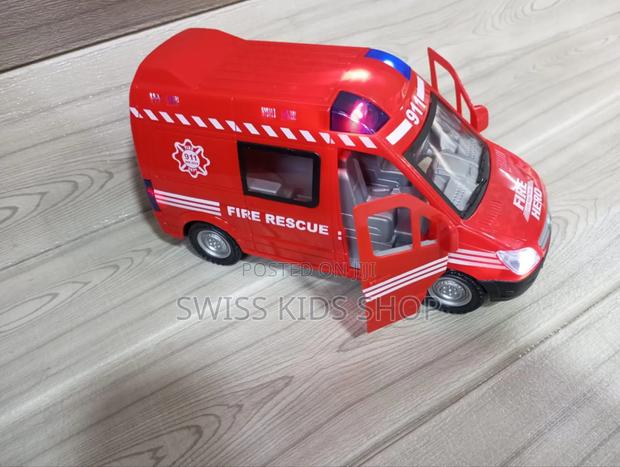 Ambulance/ Fire Rescue Car - thumbnail 3