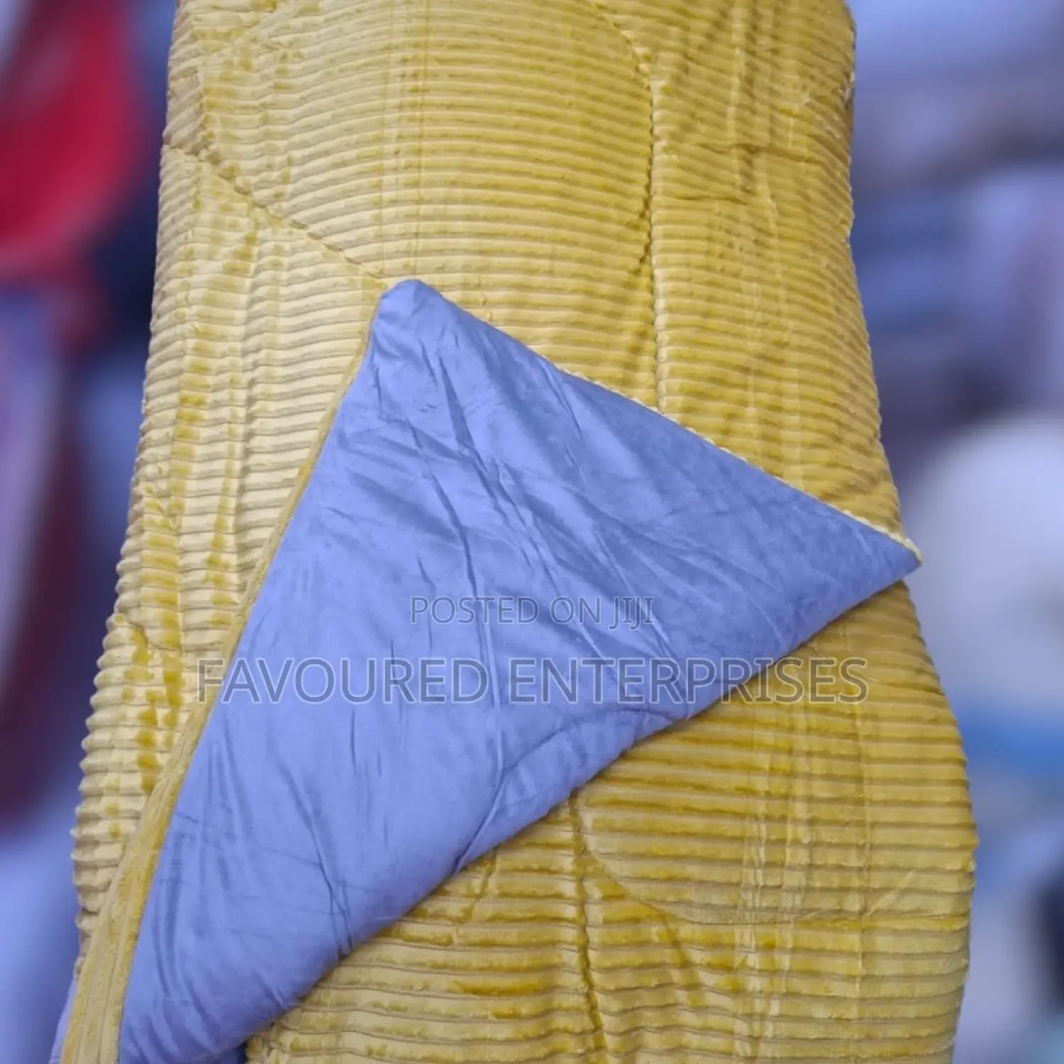 Single Velvet Woollen Duvets* Size: 6×6 Note