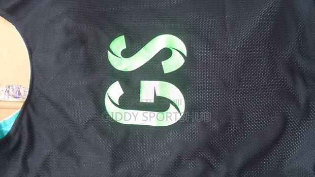 Reversable Netball Bibs - main view