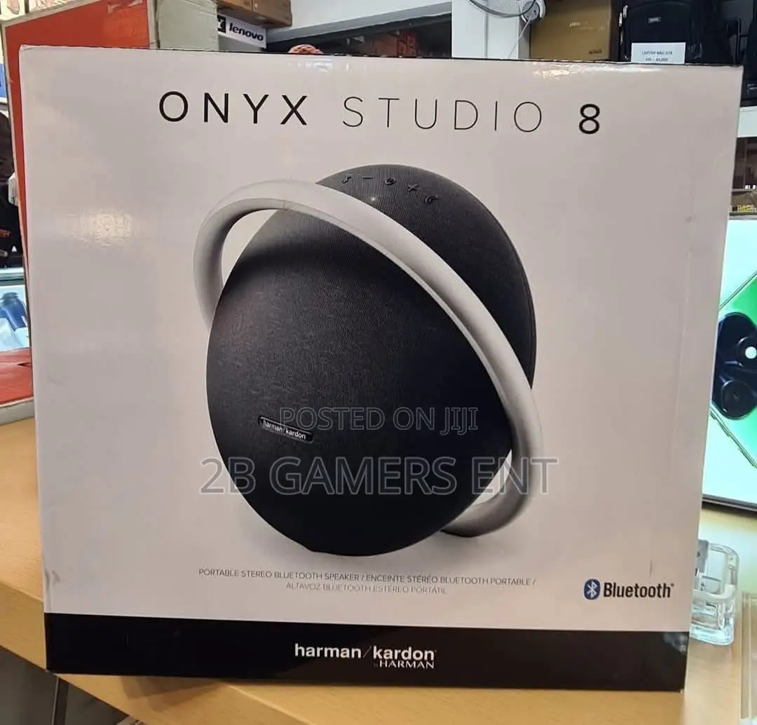 Onyx Studio 8