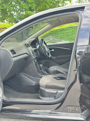Volkswagen Polo 2017 Black
