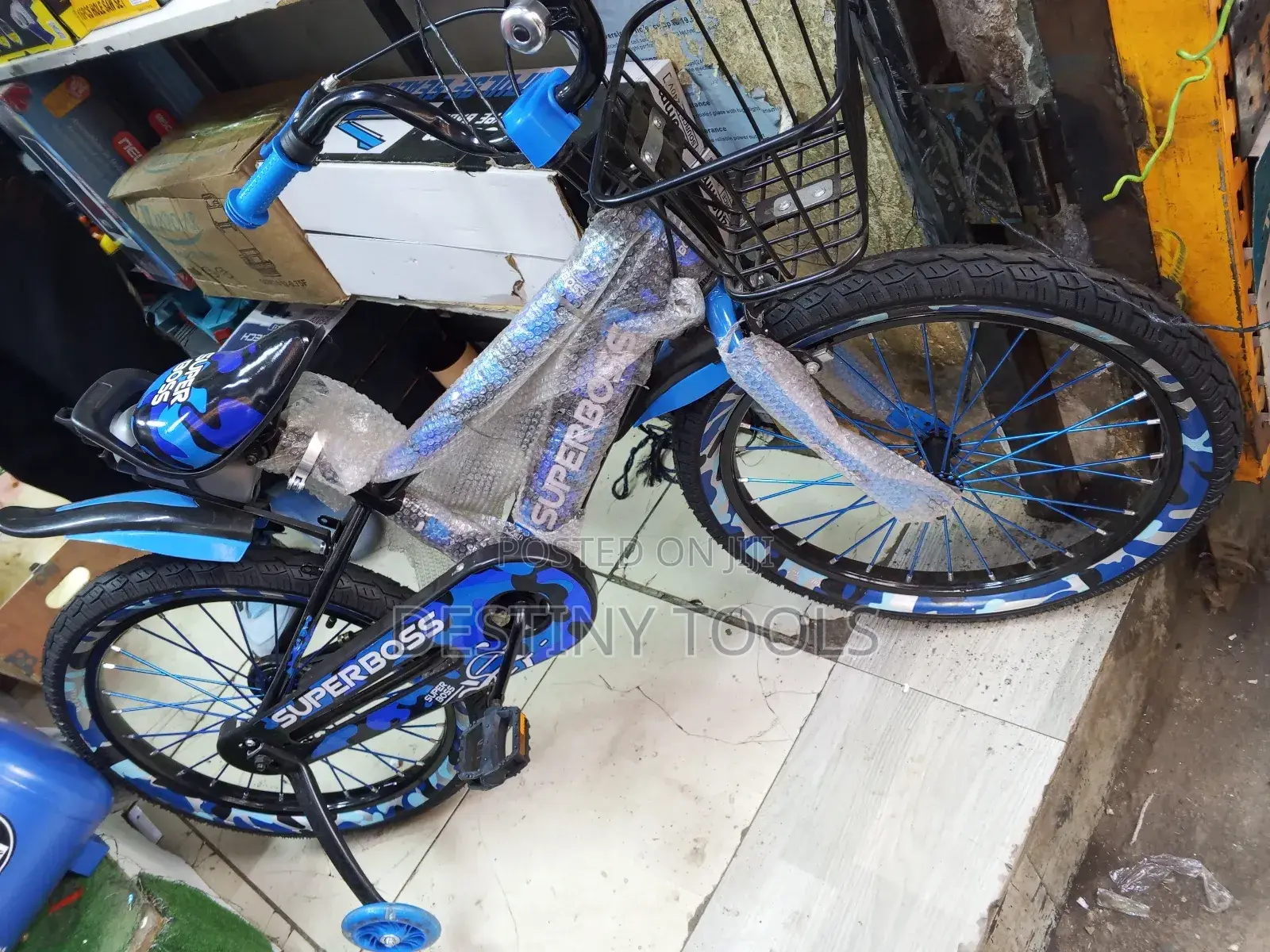 Super Boss Kids Bike Size 20 Blue