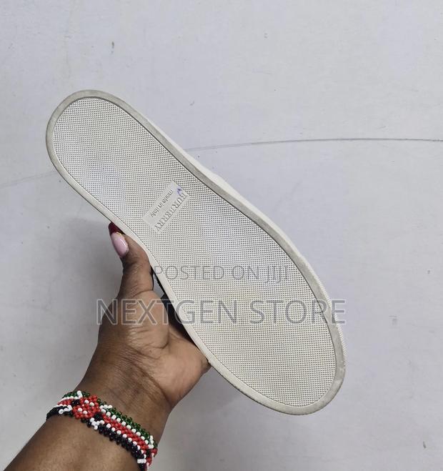 Burberry Smart Casual - thumbnail 4