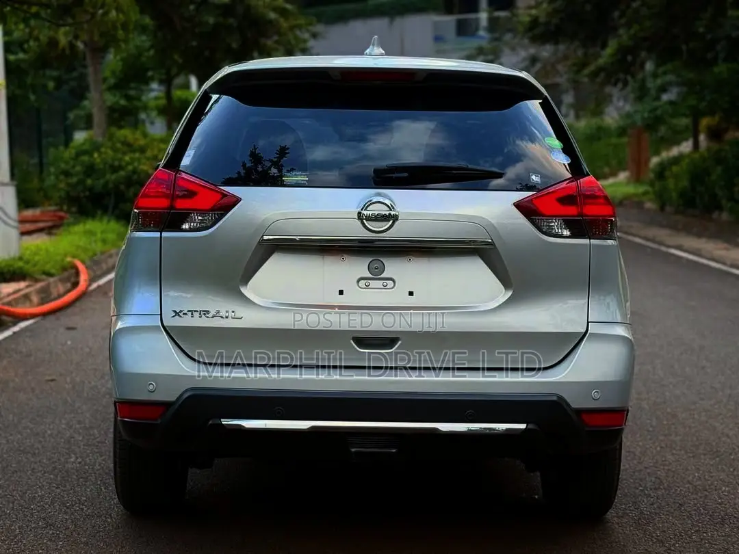 Nissan X-Trail 2.0 Petrol FWD 2018 Silver