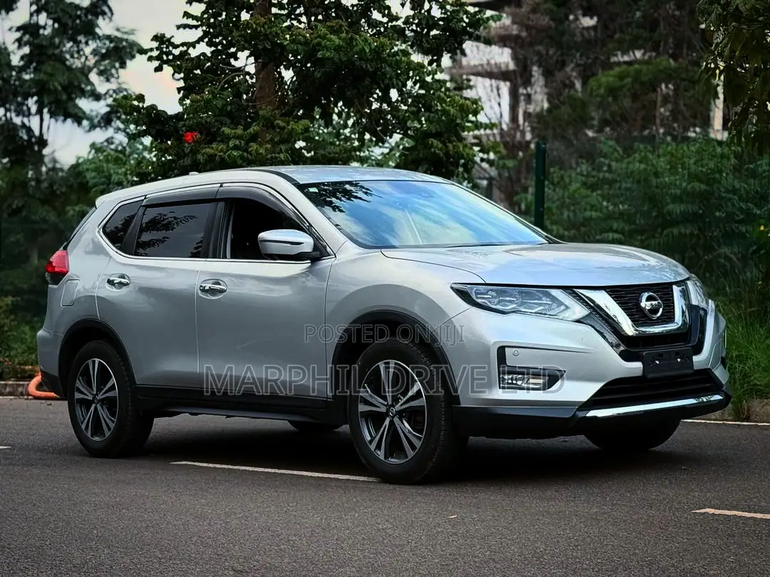 Nissan X-Trail 2.0 Petrol FWD 2018 Silver