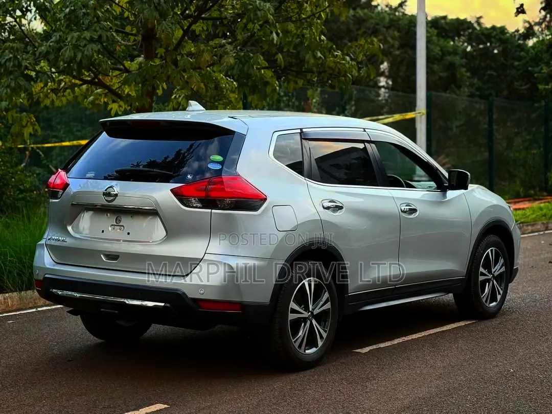 Nissan X-Trail 2.0 Petrol FWD 2018 Silver