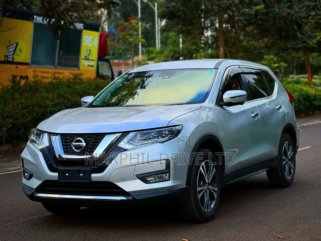 Nissan X-Trail 2.0 Petrol FWD 2018 Silver