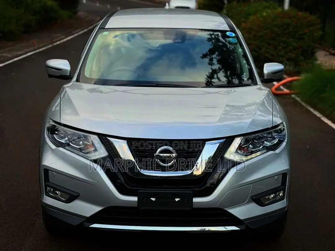 Nissan X-Trail 2.0 Petrol FWD 2018 Silver