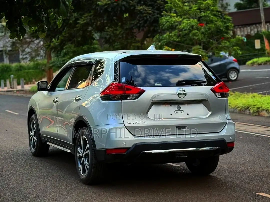 Nissan X-Trail 2.0 Petrol FWD 2018 Silver