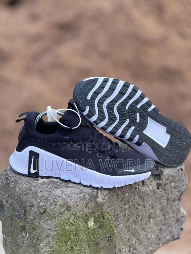 Grey Black Metcon