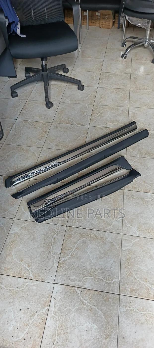 Subaru Outback Bs9 Door Mouldings. - thumbnail 2