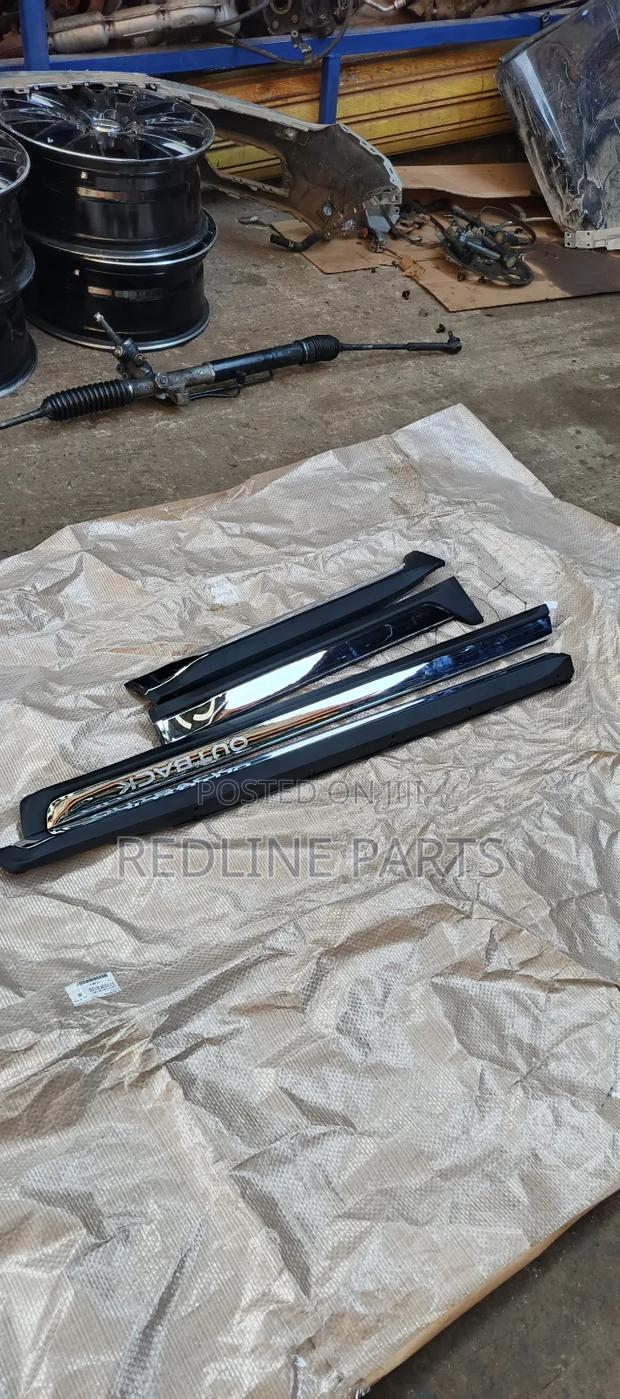 Subaru Outback Bs9 Door Mouldings. - thumbnail 4