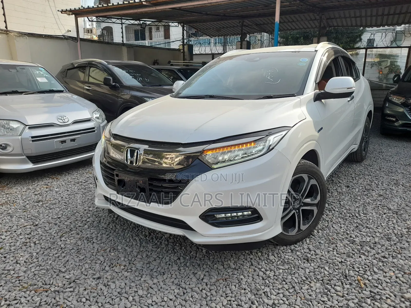 Honda Vezel 1.5 Hybrid 2WD 2018 White