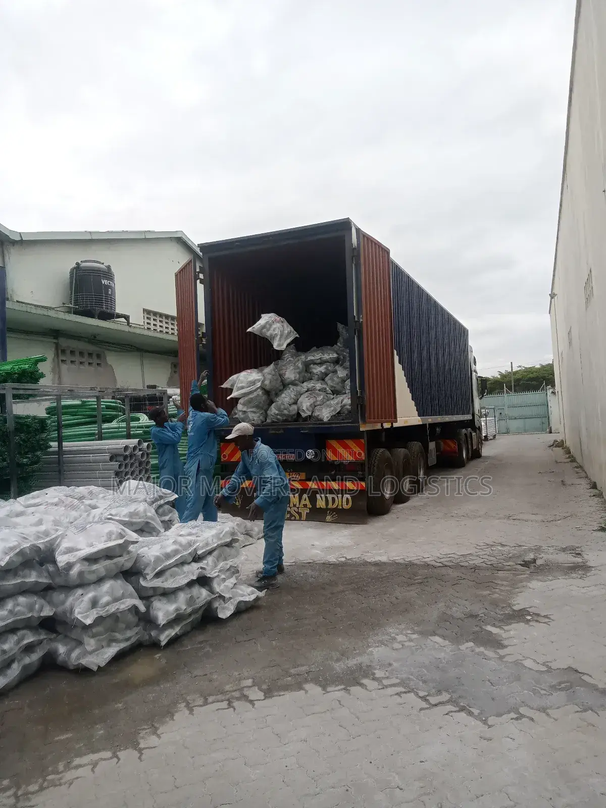 High Cube Boxbody Trailer for Logistic Jobs Accessible