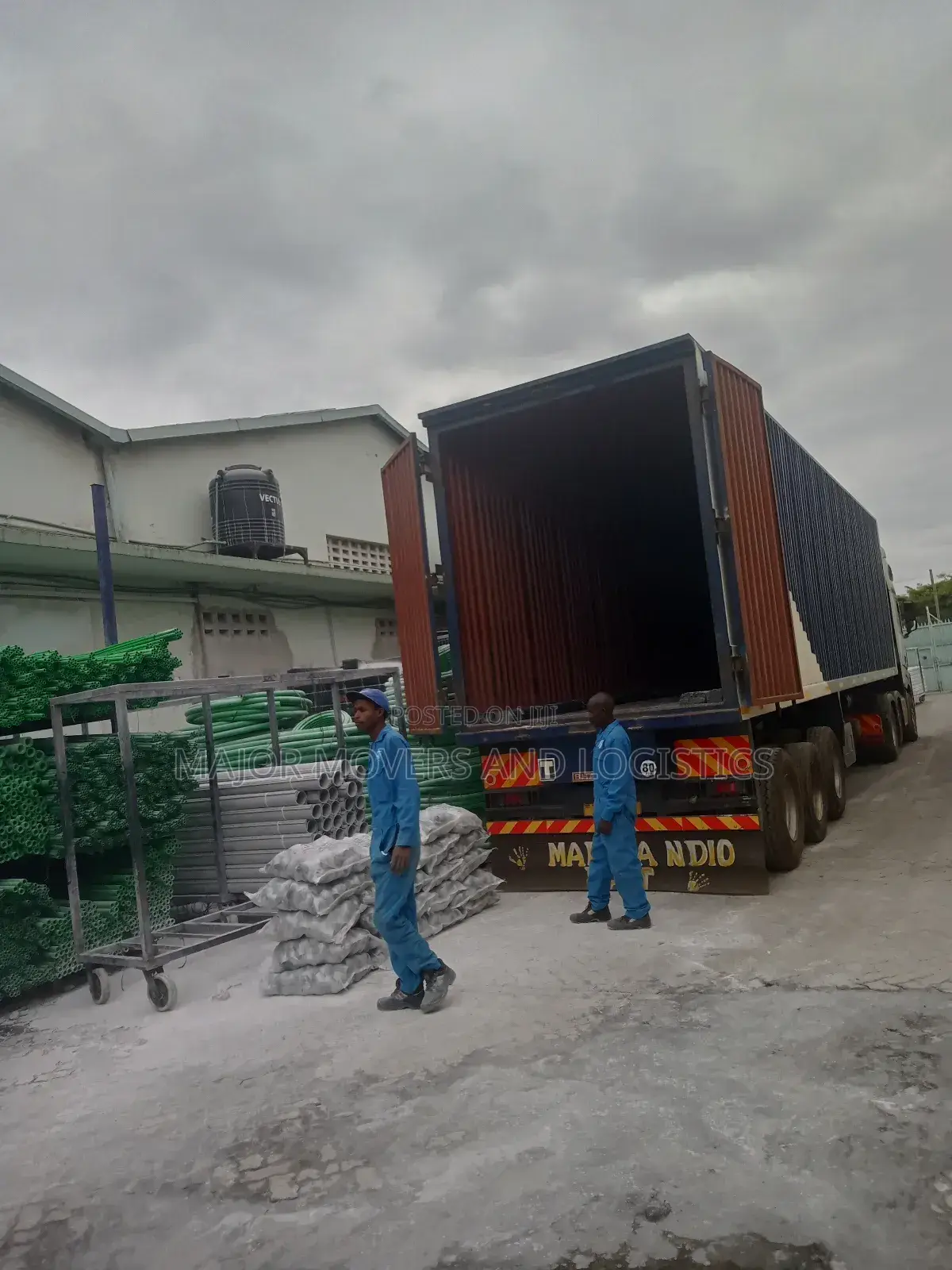 High Cube Boxbody Trailer for Logistic Jobs Accessible