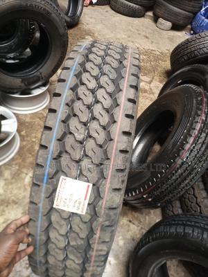 12r22 .5 Bridgestone Tyres - thumbnail 2