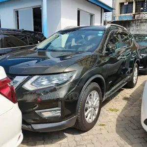 Nissan X-Trail 2018 Green