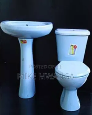 Close Couple Toilet Seat