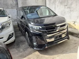Toyota Noah 2.0 AWD (7 Seater) 2018 Black