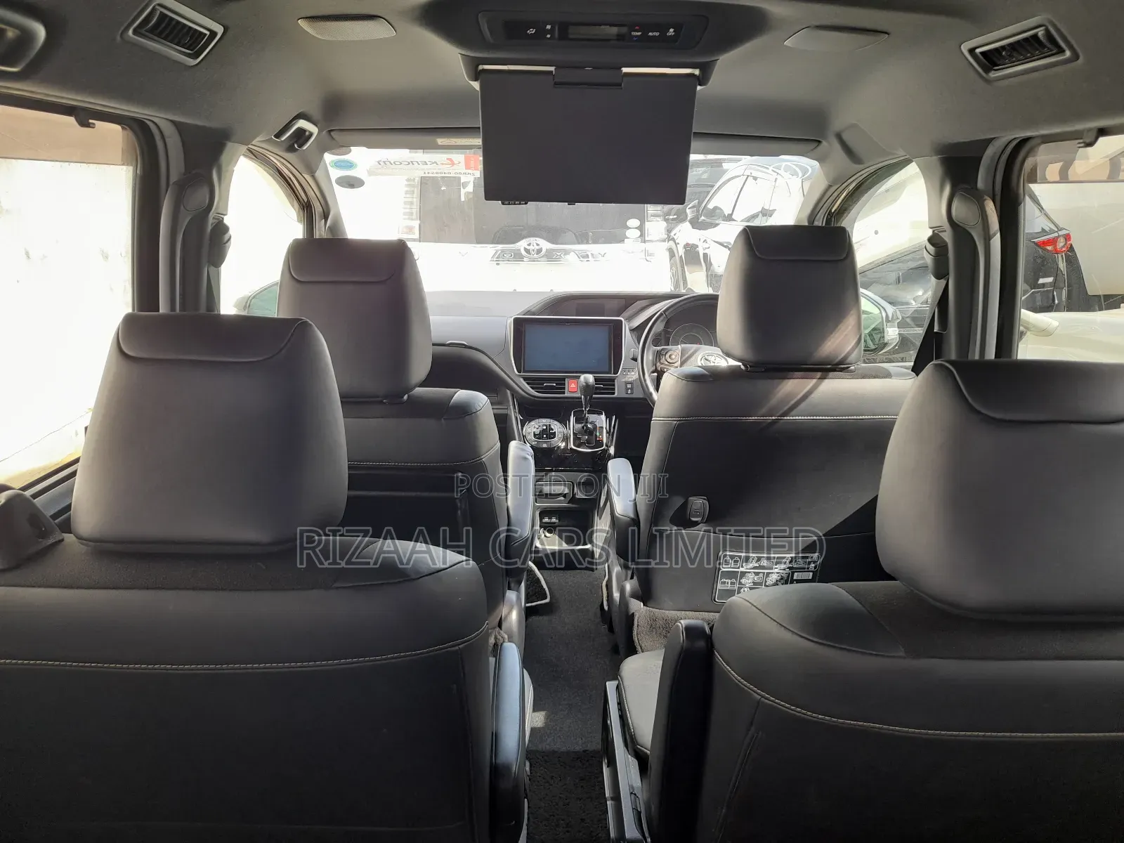 Toyota Noah 2.0 AWD (7 Seater) 2018 Black