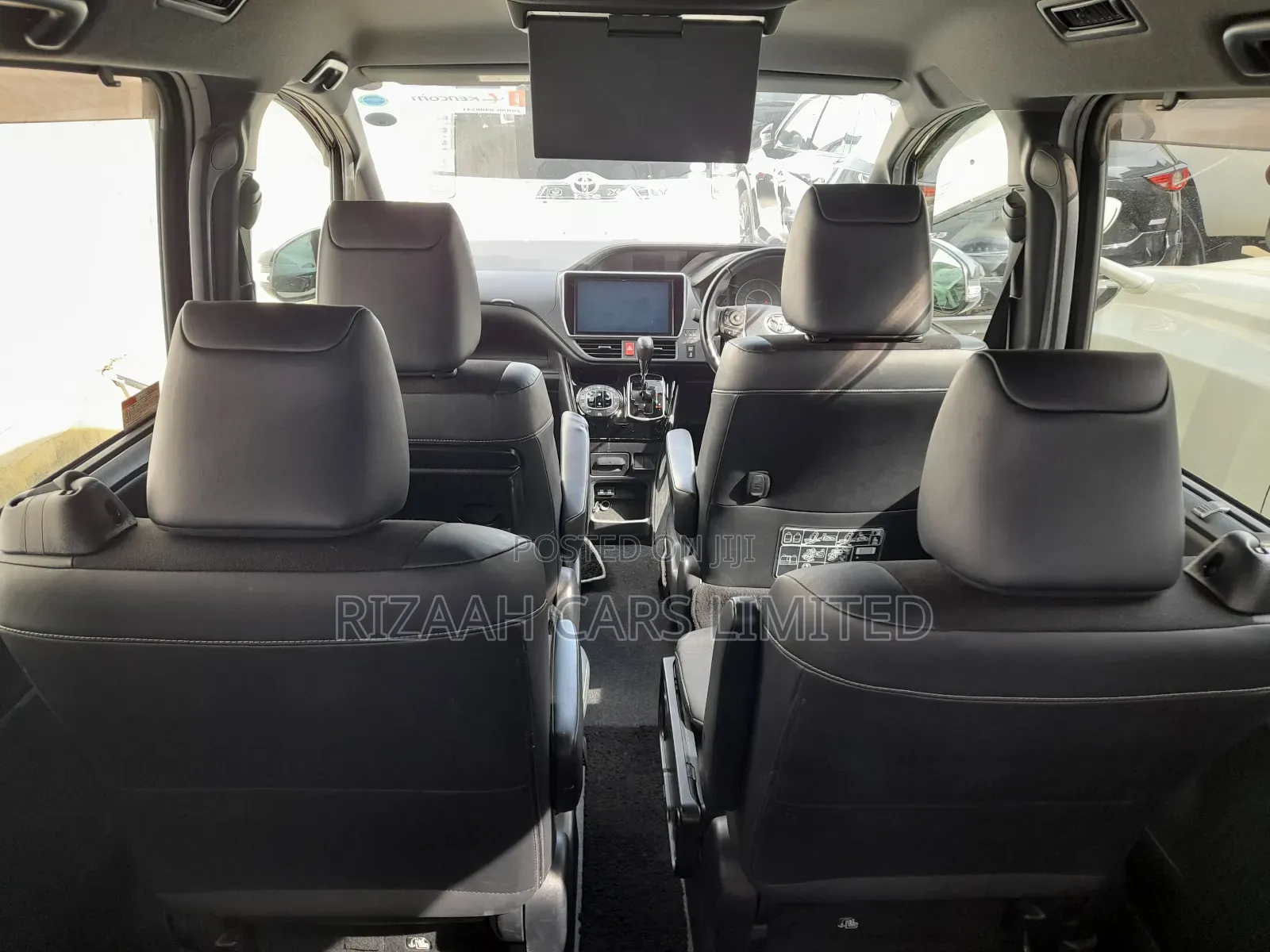 Toyota Noah 2.0 AWD (7 Seater) 2018 Black