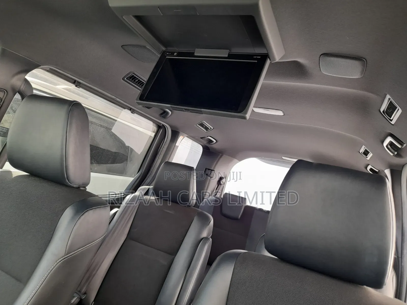 Toyota Noah 2.0 AWD (7 Seater) 2018 Black