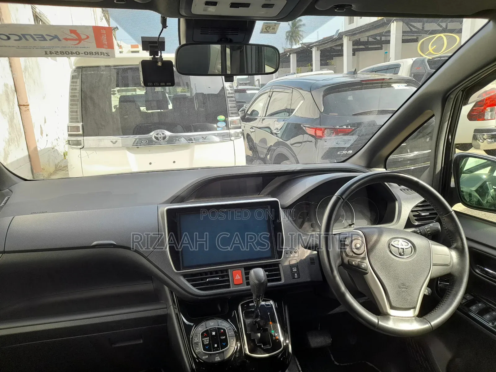 Toyota Noah 2.0 AWD (7 Seater) 2018 Black