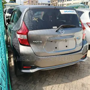 Nissan Note 2018 Silver