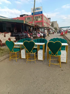 Manicure Set, Green Seats With a Matching Table