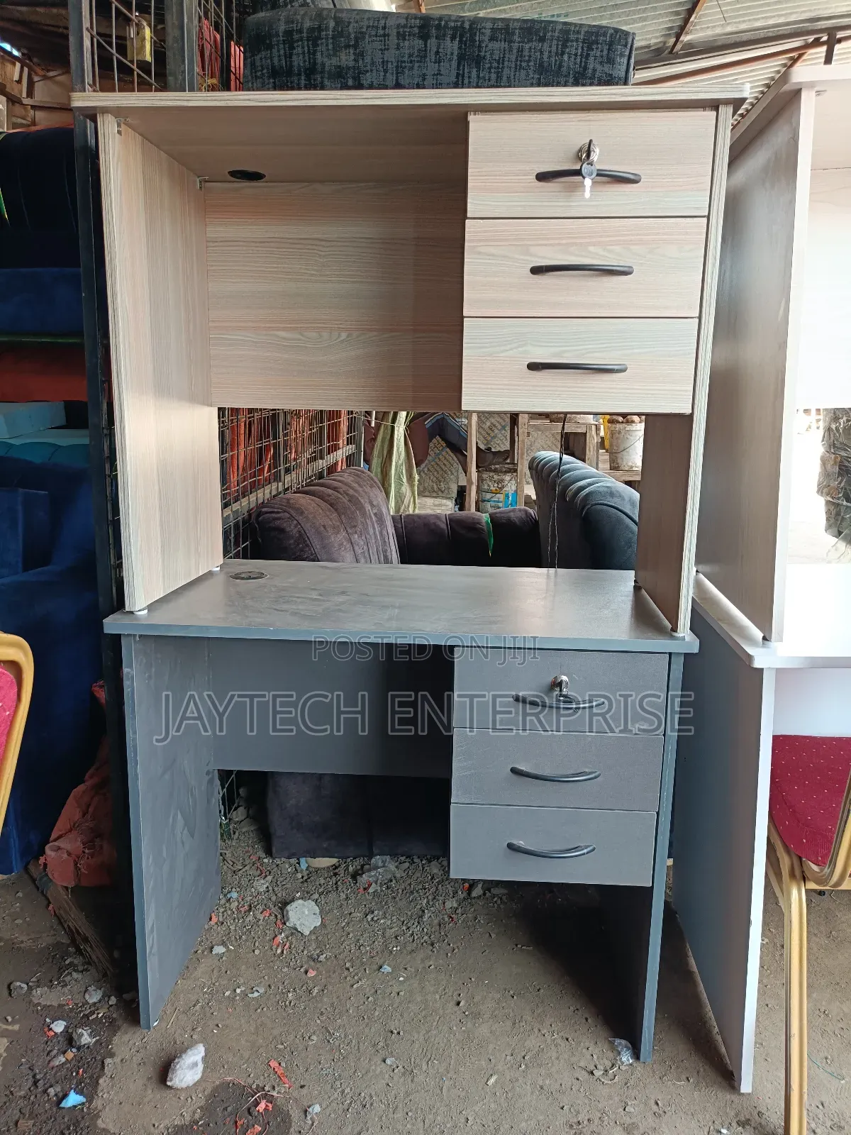 Office Desk 0.9 Metre