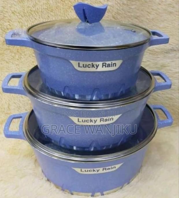 Quality Lucky Rain Sufurias 

Granite Sufuria - main view