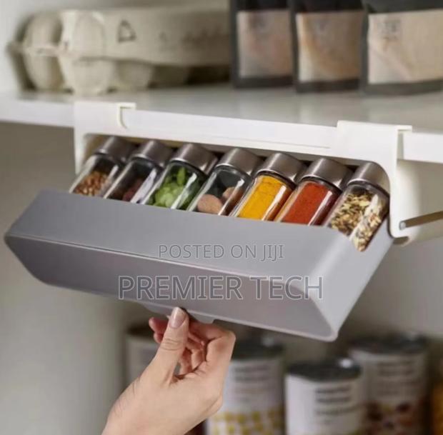 7pc Under Shelf Spice Holder Rack
Spice Cans With Black Lids