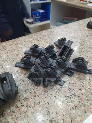 W Insulator - main view