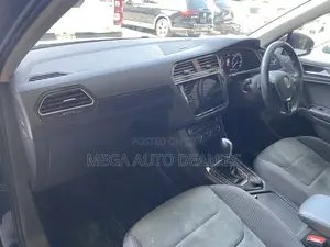 Volkswagen Tiguan 2018 Blue